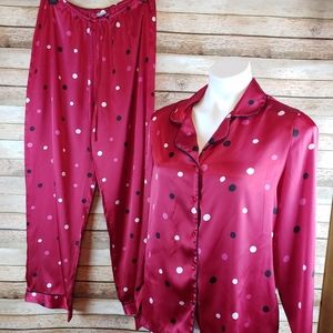 Gilligan & Omalley red dot Christmas pajamas Med
